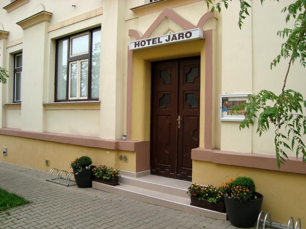 Hotel Jaro เมลนิค ภายนอก รูปภาพ